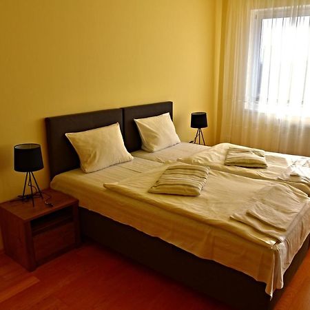 Hotel Bobr Chomutov Ngoại thất bức ảnh